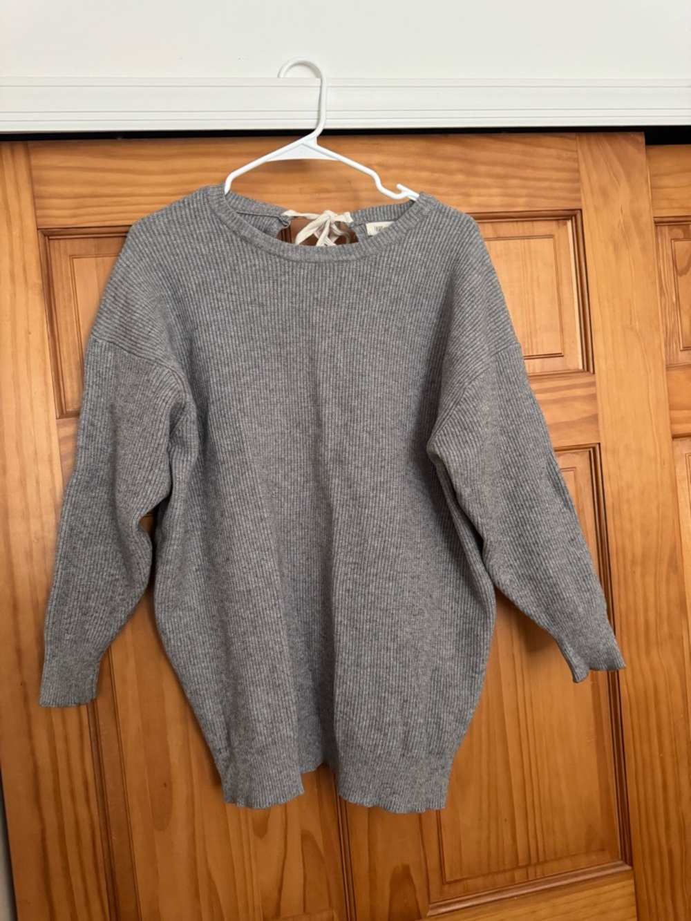 ✨BOGO FREE ENTIRE CLOSET✨ Gray Women's Ribbed Knit Sweater